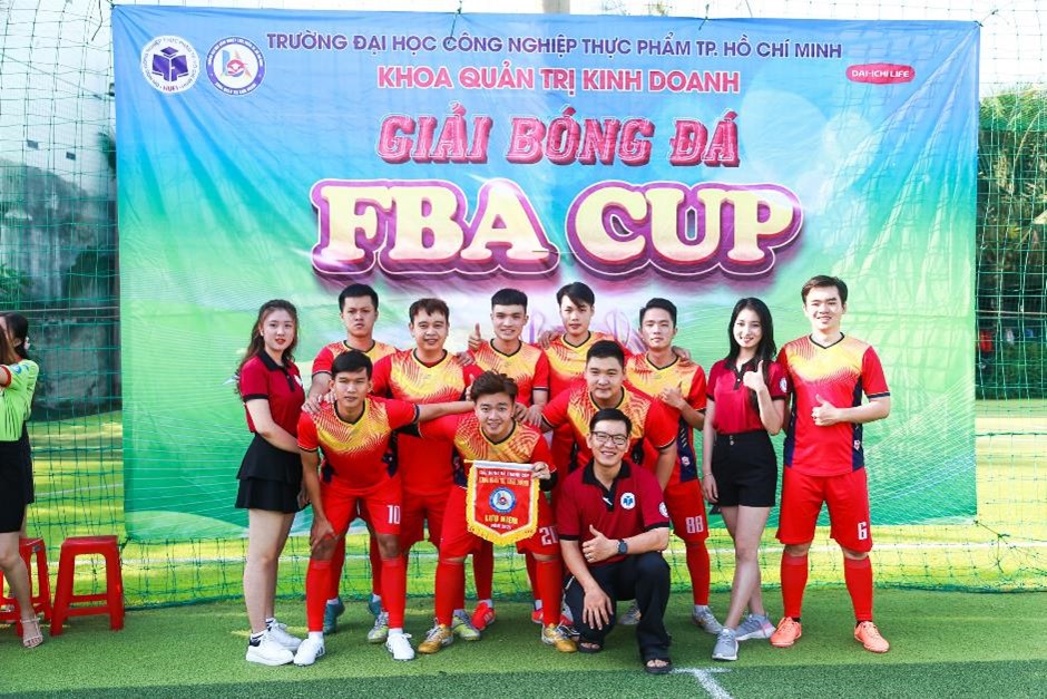 KHAI MẠC GIẢI BÓNG ĐÁ CUP QUẢN TRỊ KINH DOANH NĂM 2021
