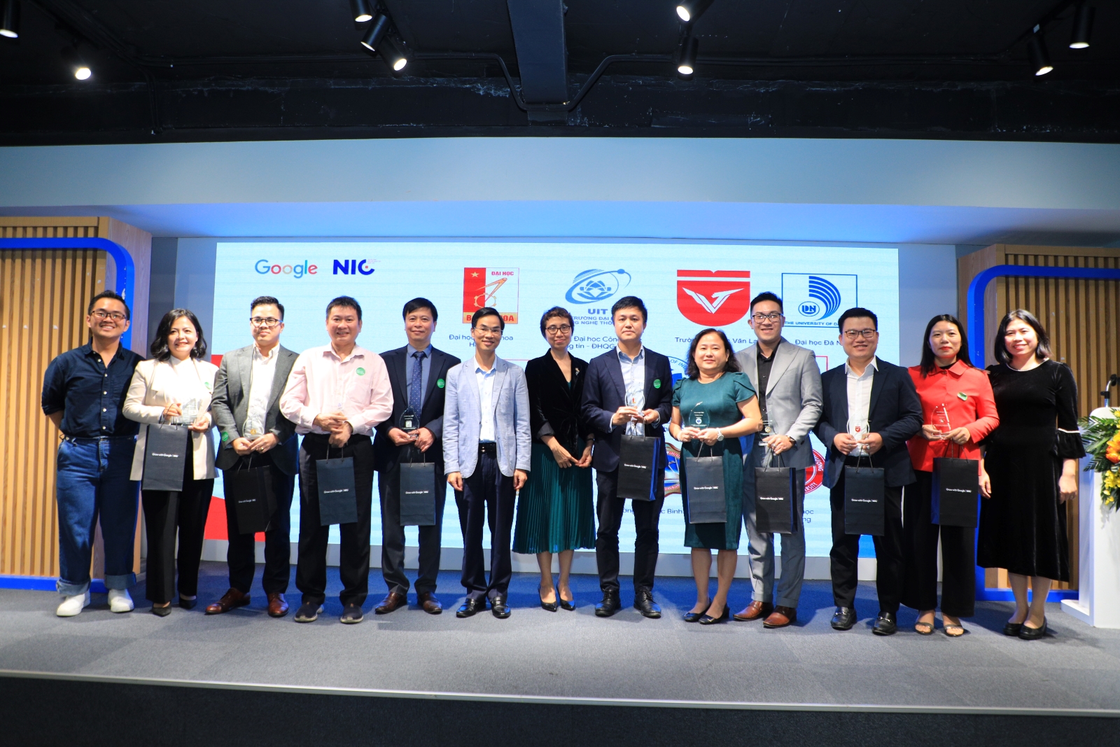 Trường Đại học Công Thương TP. Hồ Chí Minh được vinh danh ở ba hạng mục tại Lễ Tổng kết Chương trình Phát triển nhân tài số năm 2024